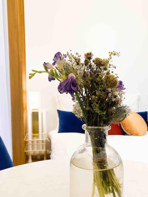 Studio Chic Paris Montmartre Apartment *